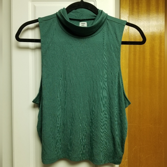 Sunday Best Tops - 💮Sunday Best cowl neck muscle top